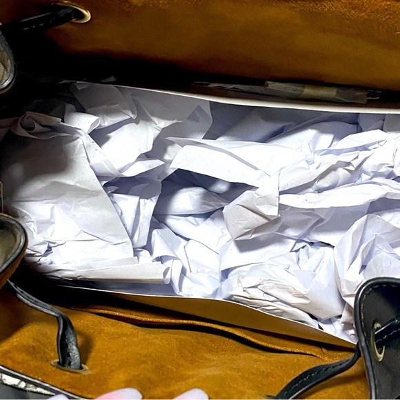 Signature COACH Kleo Backpack - Picture 8 of 10